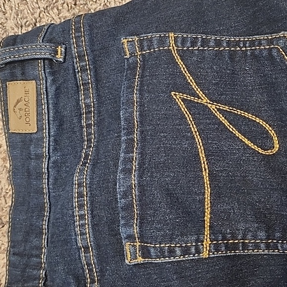 Jordache Jeans - Picture 5 of 6